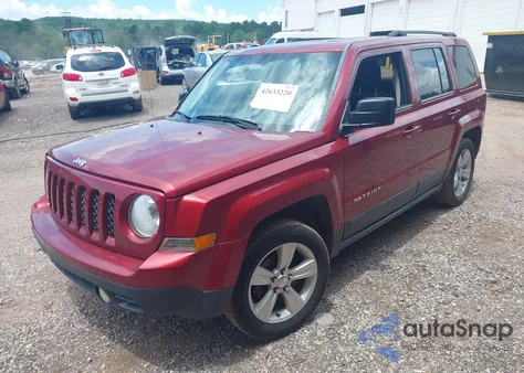 2016 Jeep Patriot Latitude z USA, uszkodzony, nr VIN 1C4NJPFA0GD582275